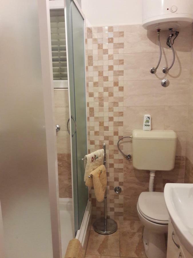 Apartment Damira Водице Екстериор снимка
